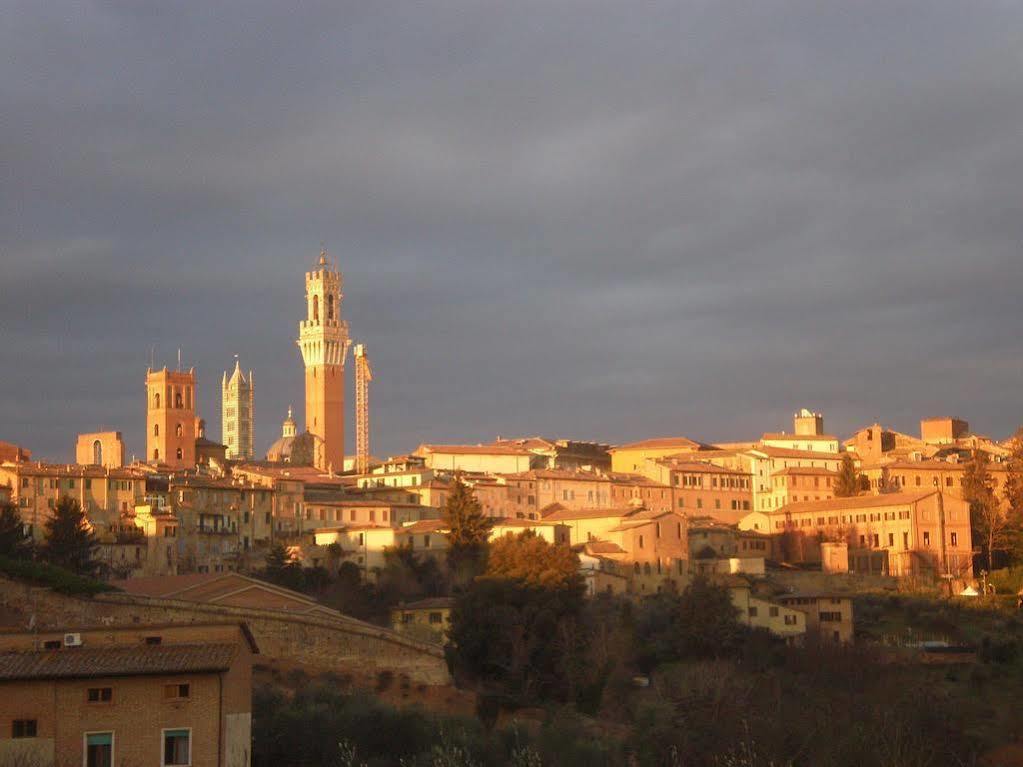 Hotel Il Giardino Siena Exterior foto